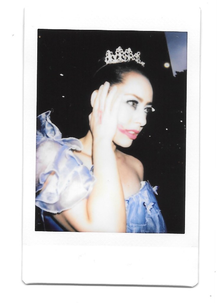 Esta imagem possuí um atributo alt vazio; O nome do arquivo é por-dentro-do-vestido-yara-2021_04.jpg