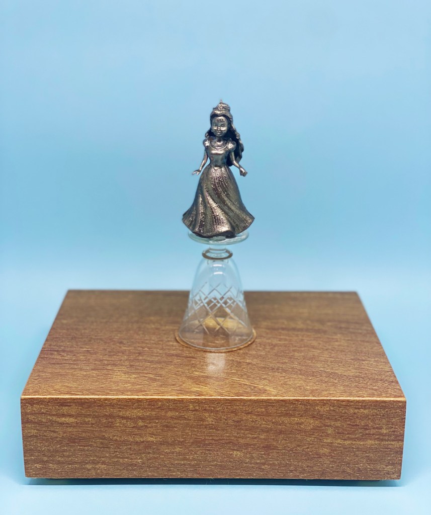 Esta imagem possuí um atributo alt vazio; O nome do arquivo é por-dentro-do-vestido-yara-2021_11.jpeg