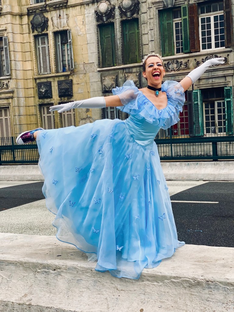 Esta imagem possuí um atributo alt vazio; O nome do arquivo é por-dentro-do-vestido-yara-2021_14.jpeg