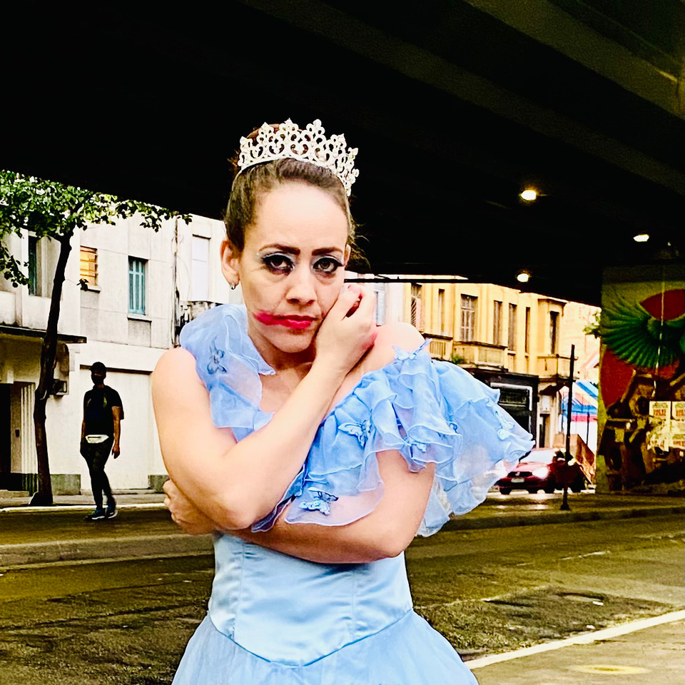 Esta imagem possuí um atributo alt vazio; O nome do arquivo é por-dentro-do-vestido-yara-2021_16.jpeg